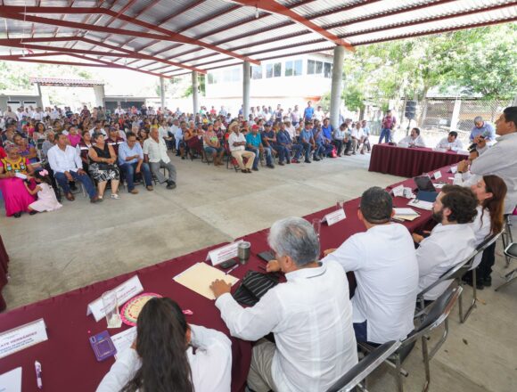 Santiago Niltepec tendrá desarrollo con millonaria inversión para su mercado, caminos, educación y cultura