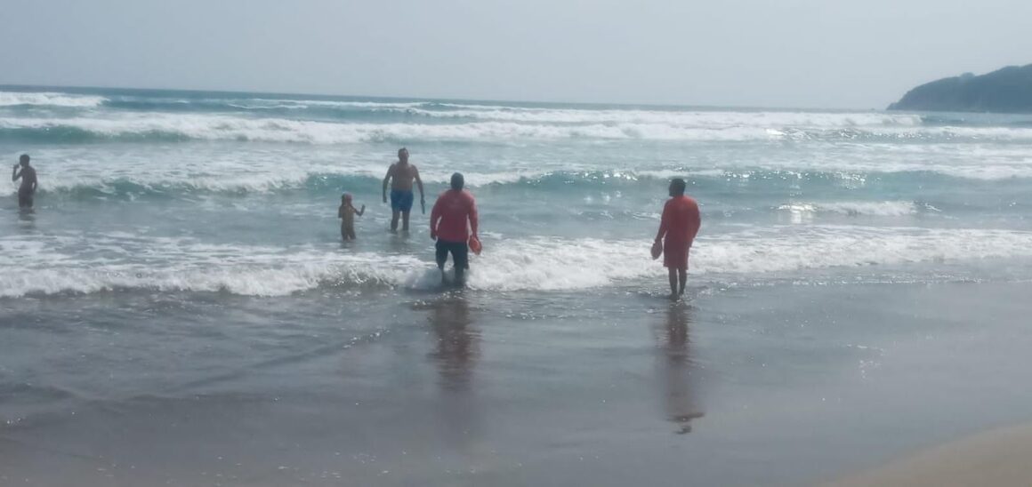 Anuncia Protección Civil evento de mar de fondo en costas oaxaqueñas