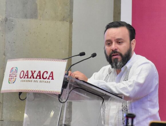 Atiende Sego a poblaciones afectadas por paso de onda tropical número 22