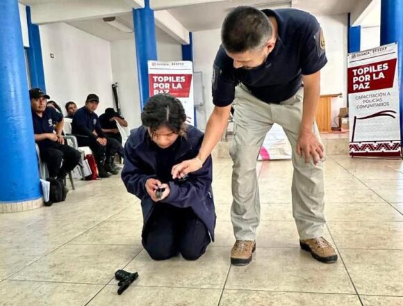 Con el programa Topiles por la paz, se dignifica la labor policial y se fortalece la seguridad en Oaxaca
