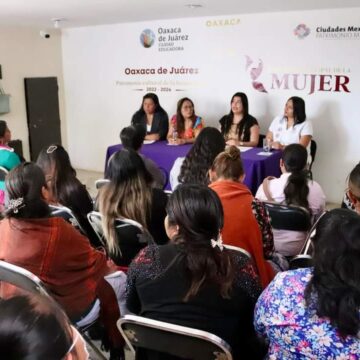 Fortalece SM liderazgo de 21 directoras de Instancias de las Mujeres de Valles Centrales