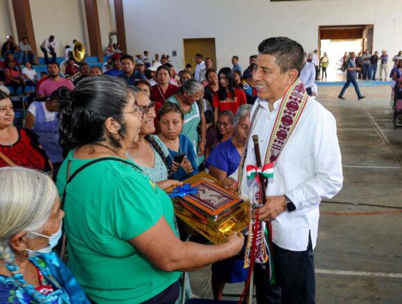 Gobierno de Oaxaca resarce el daño histórico de Santo Tomás Jalieza