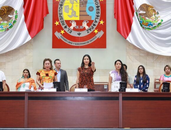 Gobierno de Oaxaca comprometido en atender la política de igualdad entre mujeres y hombres: SM