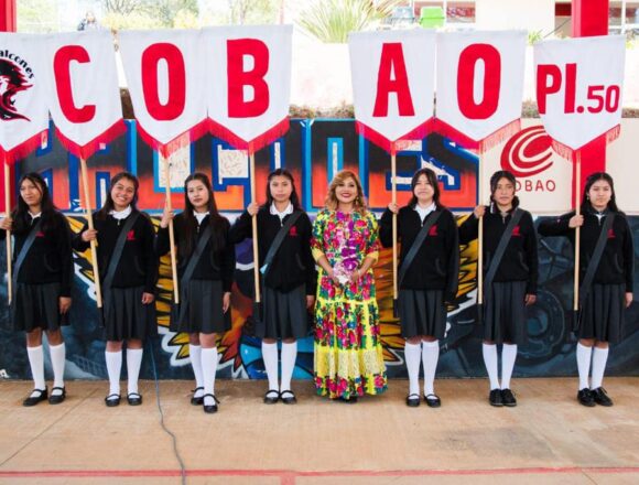 Más de 35 mil estudiantes del Cobao reciben la gratuidad de reinscripción