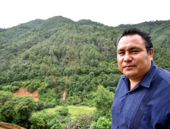 Atiende Reforesta Oaxaca instituciones educativas de San Miguel Peras