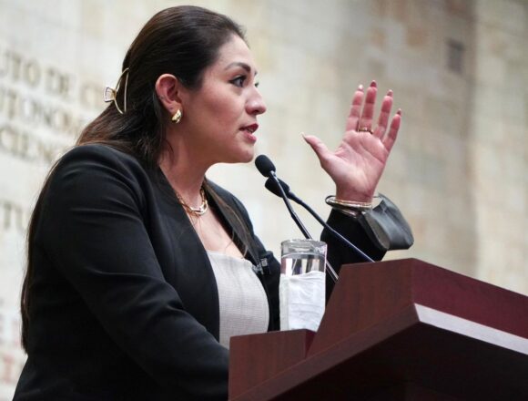 La diputada Liz Concha expone casos de violencia política de género en Santa Lucía Ocotlán 