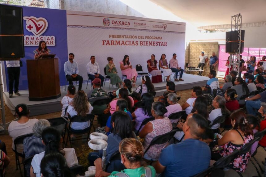 Comparte Salomón Jara nuevo modelo de gobierno en San Miguel Tecomatlán