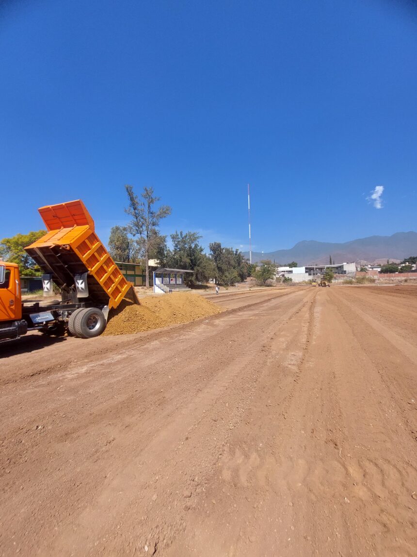 Gobierno de Oaxaca destina 13 mdp para mejorar  la calidad de vida de San Miguel Coatlán