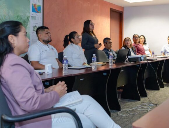 Capacitan a funcionariado de la Secretaría de Administración en materia de transparencia
