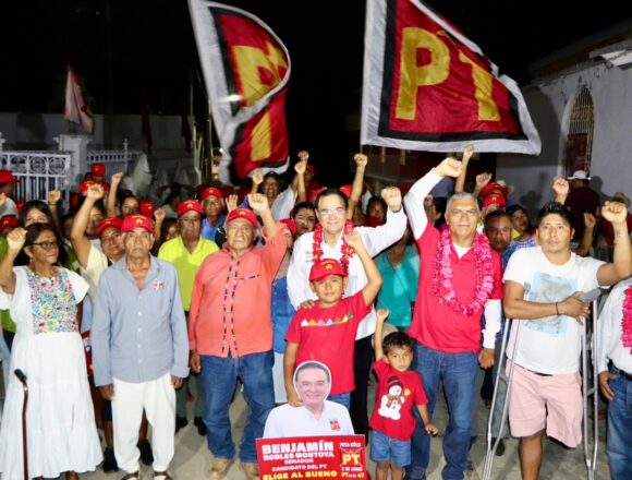 Entrega DIF Oaxaca libros de texto en sistema braille a instituciones educativas