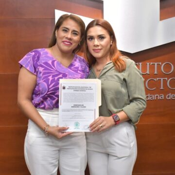 Recibe Tania López constancia como diputada local