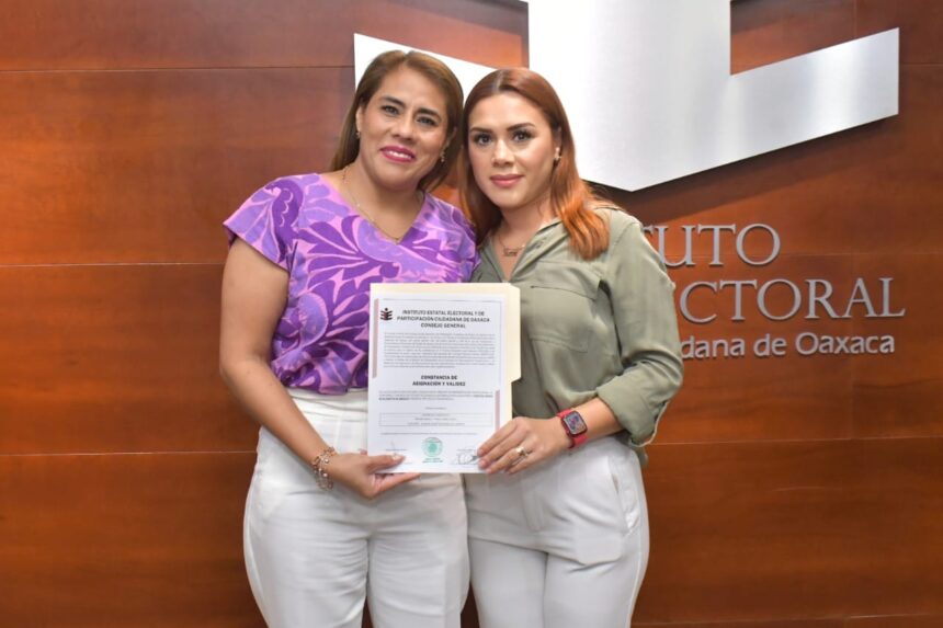 Recibe Tania López constancia como diputada local