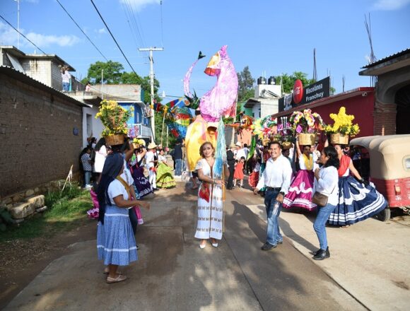 Expone San Martín Tilcajete la magia y el orgullo de sus alebrijes