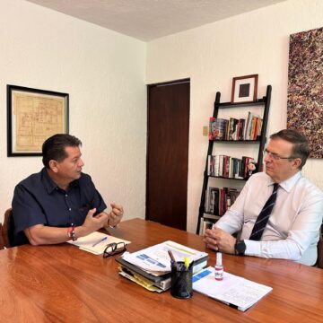 Marcelo Ebrard se reúne con Daniel Mendez Sosa en la CDMX.