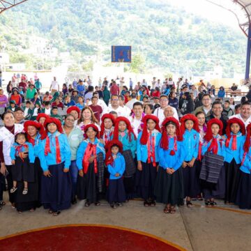 En Oaxaca, IOCIED invertirá más de 6.5 MDP en escuelas de la región Mixe