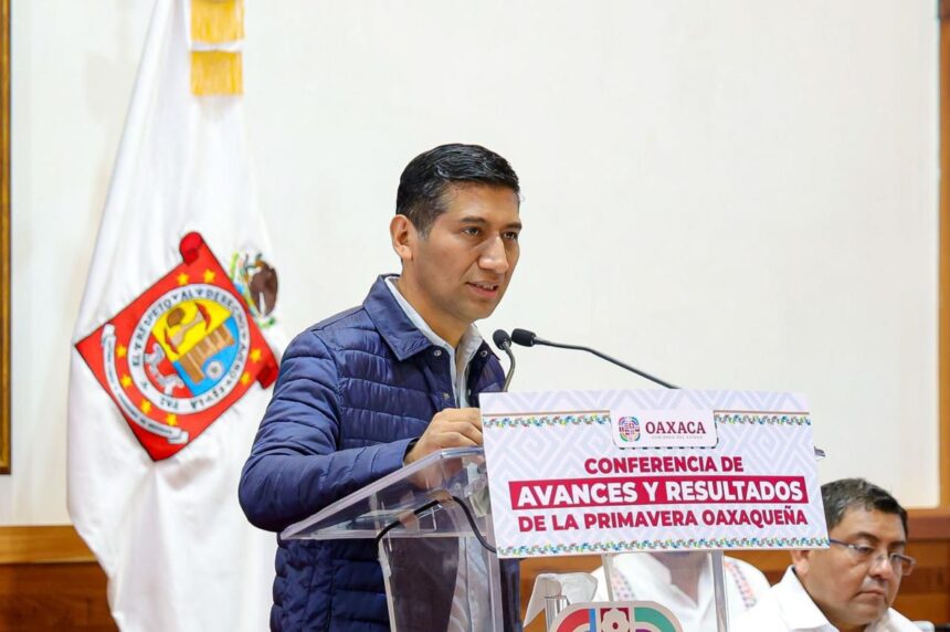 Gobierno de la Primavera Oaxaqueña ha invertido más de 992 Mdp para beneficiar a 627 escuelas