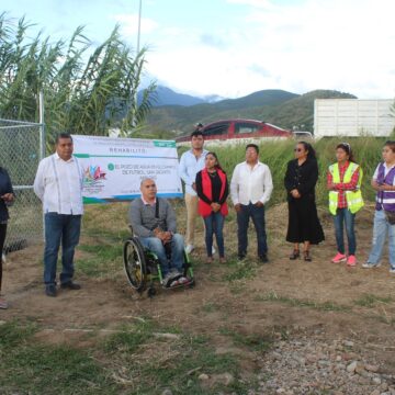 Cumple Gaby Díaz con San Jacinto Amilpas, entrega un pozo profundo de agua en el casco Municipal de San Jacinto Amilpas.