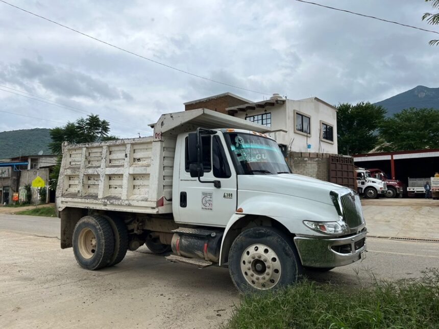 Recupera Policía Vial Estatal dos vehículos con reporte de robo