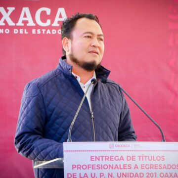 El gobierno federal, con la coadyuvancia del Gobierno de Oaxaca, ratifica sus compromisos con el magisterio y las niñas, niños y adolescentes de la entidad: Emilio Montero Pérez.