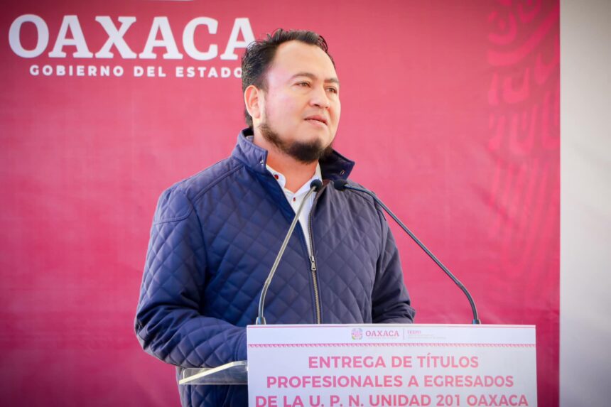 El gobierno federal, con la coadyuvancia del Gobierno de Oaxaca, ratifica sus compromisos con el magisterio y las niñas, niños y adolescentes de la entidad: Emilio Montero Pérez.