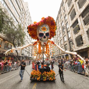 Deslumbra Oaxaca en Desfile del Día de Muertos en la CDMX