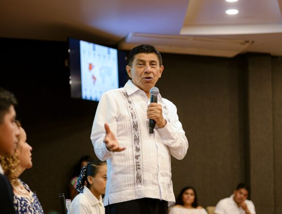 Gobierno de Oaxaca promueve la lectura con la obra “La revolución de Independencia”