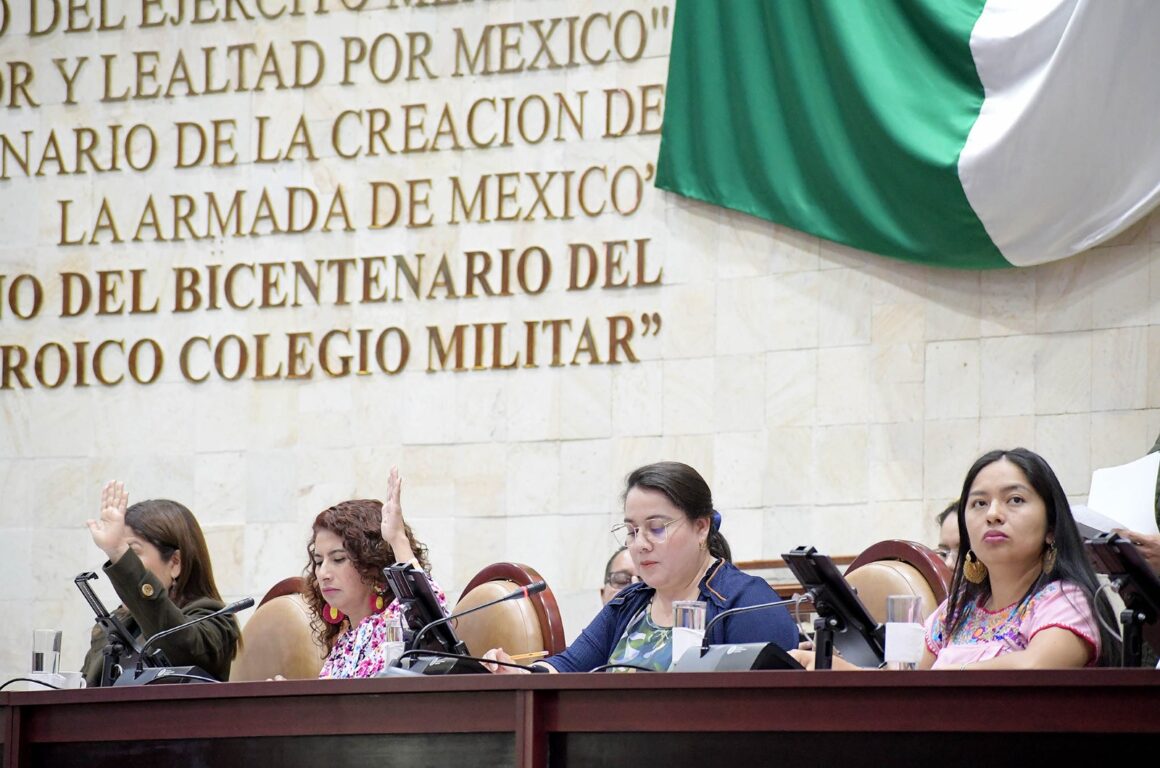 Congreso de Oaxaca aprueba reformas constitucionales en materia de seguridad pública y protección animal.
