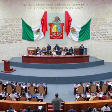 Turnan a comisiones iniciativas de Paquete Económico de Oaxaca para 2025
