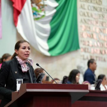Impulsa diputada Alejandra Morlan transporte gratuito para estudiantes de escuelas públicas  