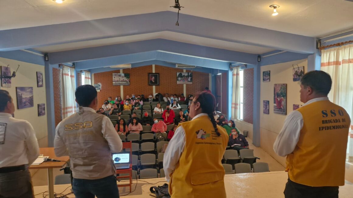 Capacita UIES a docentes sobre prevención del virus Coxsackie