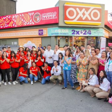 Alianza entre Sedeco y OXXO abre las puertas de la cadena comercial a productos oaxaqueños