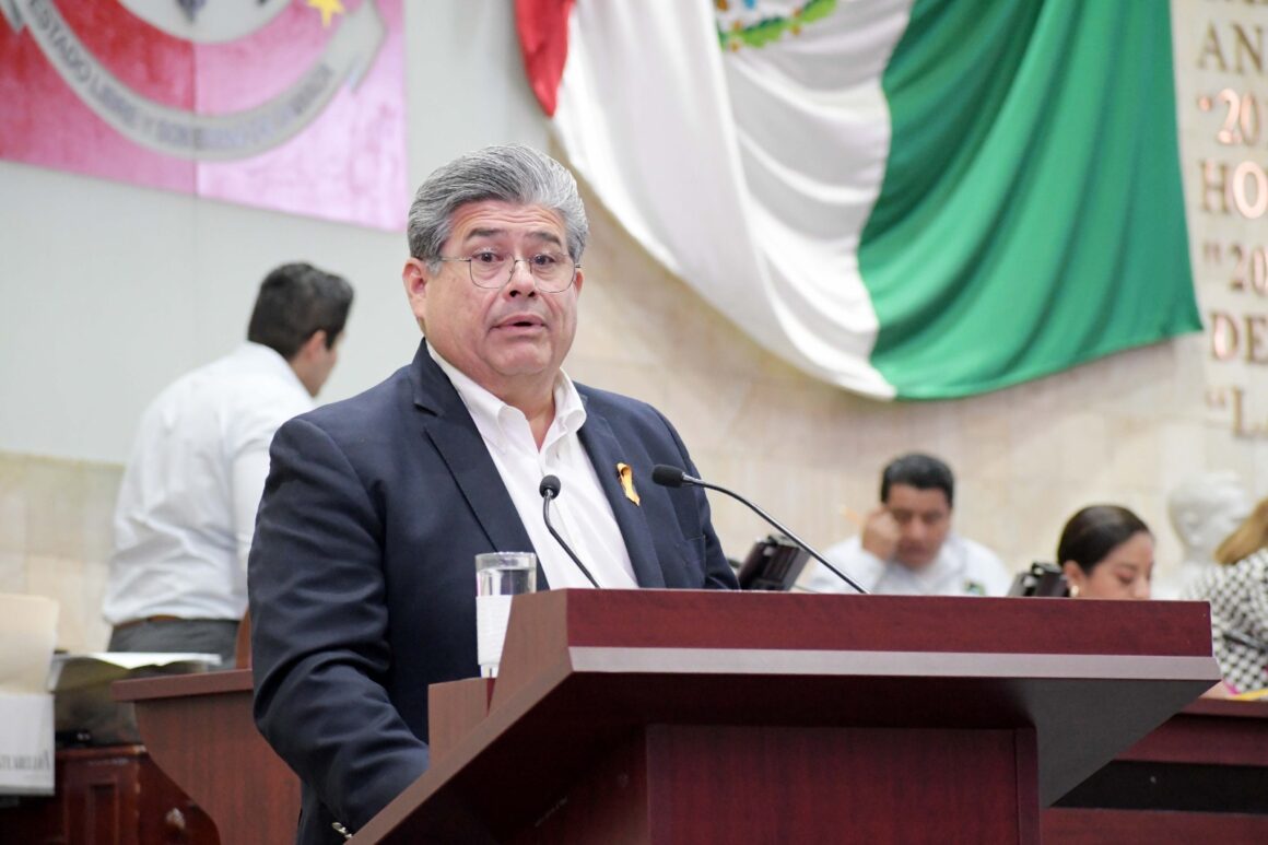 Proponen inscribir con letras de oro en el Muro de Honor del Recinto Legislativo el nombre del pintor oaxaqueño Francisco Toledo