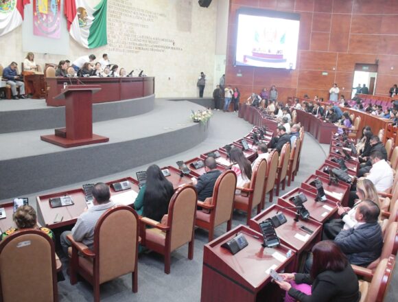 Turnan a comisiones iniciativas del Poder Ejecutivo para contratación de financiamientos por parte de municipios y en materia de desplazamiento forzado interno