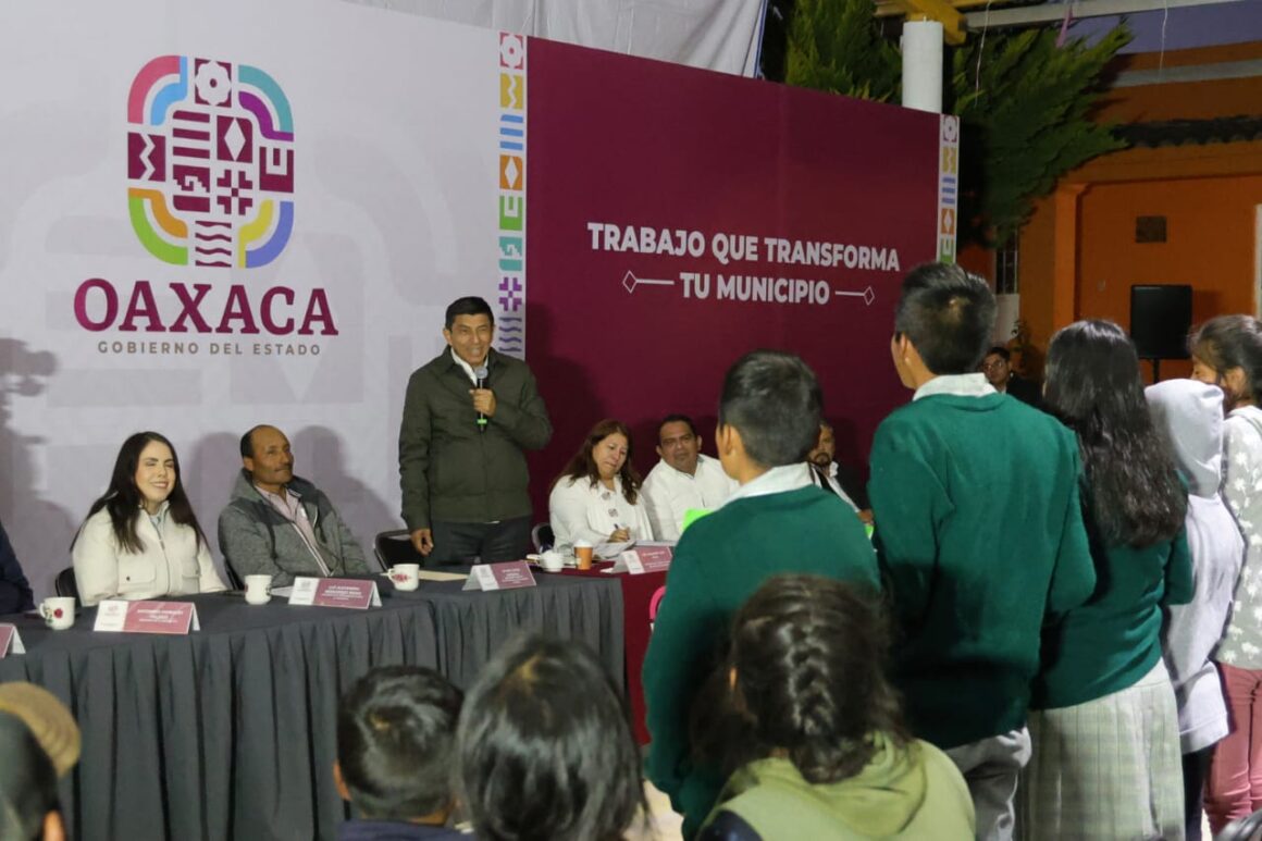 GOBERNADOR-Tlacotepec Plumas-1 Refrenda Primavera Oaxaqueña visión transformadora en Tlacotepec Plumas