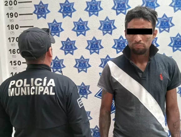 IMG-20250226-WA0011.jpg Policía Municipal detiene a una persona por el presunto delito de robo