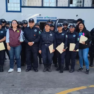 Reconocen esfuerzo de integrantes del equipo de basquetbol femenil de la Secretaría de Seguridad Vecinal