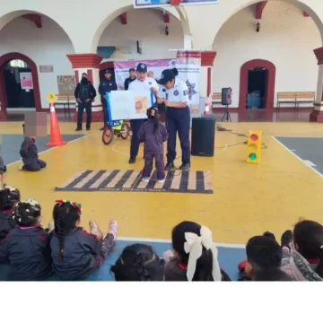 Participan escolares de San Francisco Telixtlahuaca en la Semana de Educación Vial