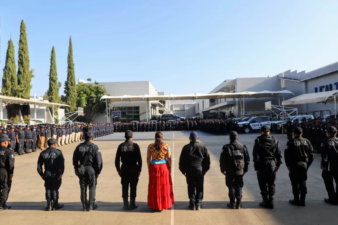 Alcanzan acuerdos Gobierno de Oaxaca y policías estatales para atención de peticiones laborales