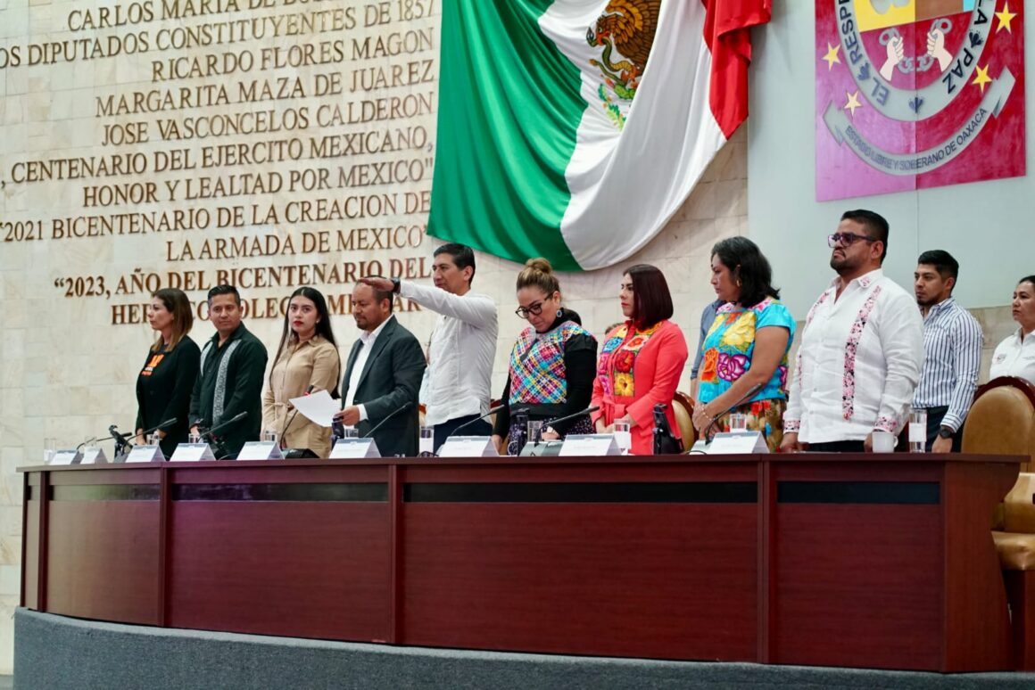 Invierte Gobierno de Oaxaca más de 623 mdp para dignificar escuelas: Iocied