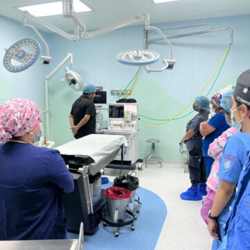 Equipan Hospital de la Niñez Oaxaqueña con tecnología de última generación