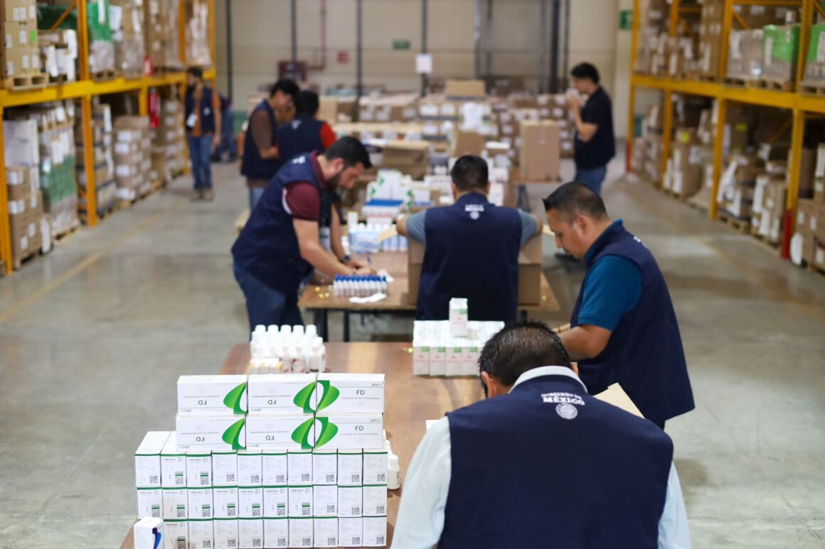 Despliegan convoy de medicamentos para reforzar servicios médicos en Oaxaca
