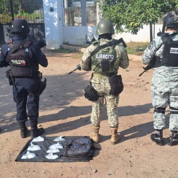 Policía Estatal asegura dosis de presuntas drogas en Juchitán de Zaragoza