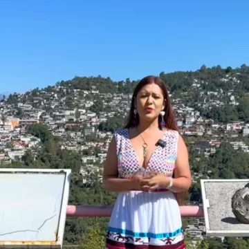 Margarita Cruz Gómez renuncia a la presidencia de Huautla de Jiménez.