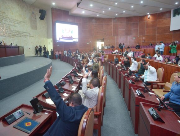 Sesión extraordinaria_Desincorporación de inmuebles SSO (1) Avala Congreso de Oaxaca la desincorporación de inmuebles del patrimonio de los Servicios de Salud de Oaxaca