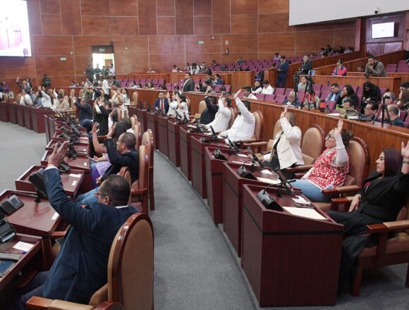Sesión extraordinaria_Leyes de Ingresos Aprueba Congreso del Estado quinto paquete de Leyes de Ingresos Municipales
