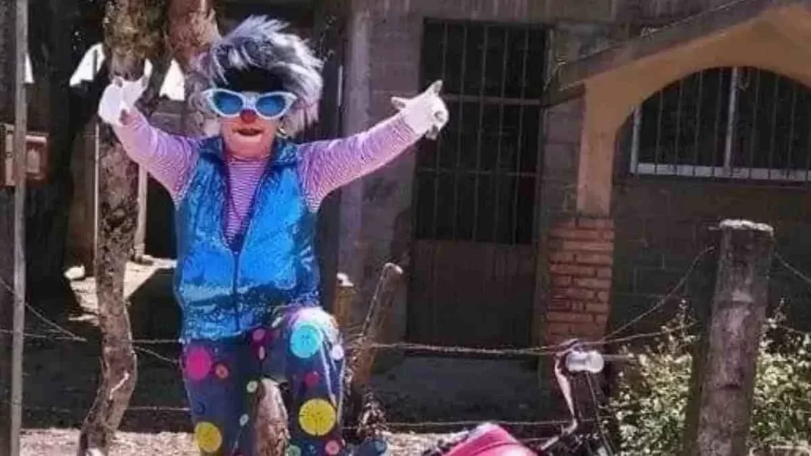 Linchan a payaso acusado de abuso sexual en Oaxaca (VIDEO)