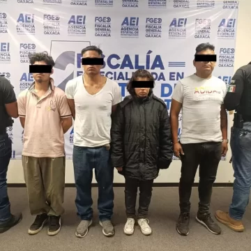 FGEO obtiene vinculación a proceso contra cuatro personas detenidas por narcomenudeo derivado de cateo en Santa Cruz Xoxocotlán