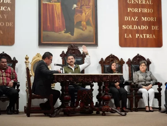 IMG-20250304-WA0049.jpg Cabildo de Oaxaca de Juárez aprueba reconocimiento a 11 mujeres destacadas en el marco del Día Internacional de la Mujer