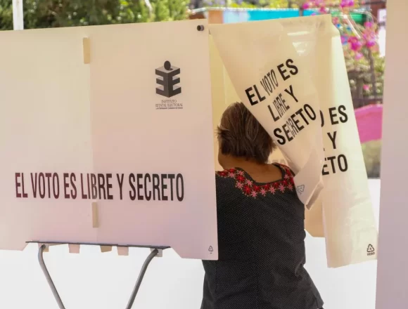 Concluye con éxito jornada electoral para elegir a agentes municipales y de policía en Oaxaca de Juárez