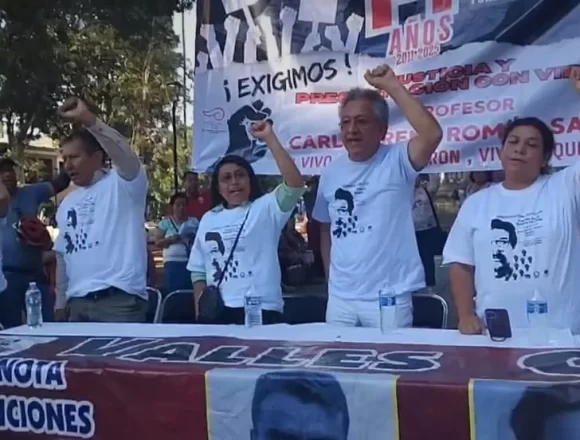 Exigen la presentación con vida del profesor Carlos René Román Salazar.